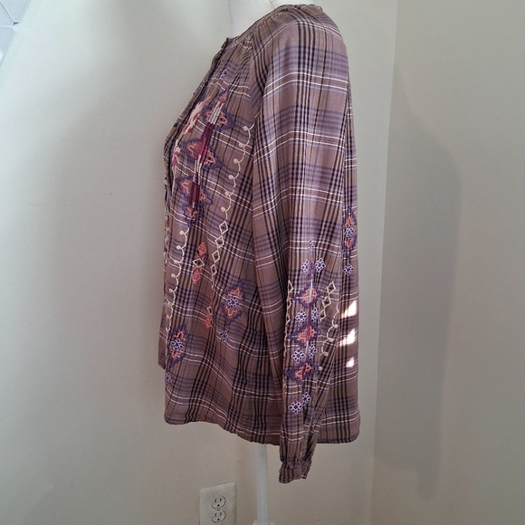 Johnny Was Workshop Plaid Curacao Embroidered Raglan Blouse Size Small - Picture 8 of 9